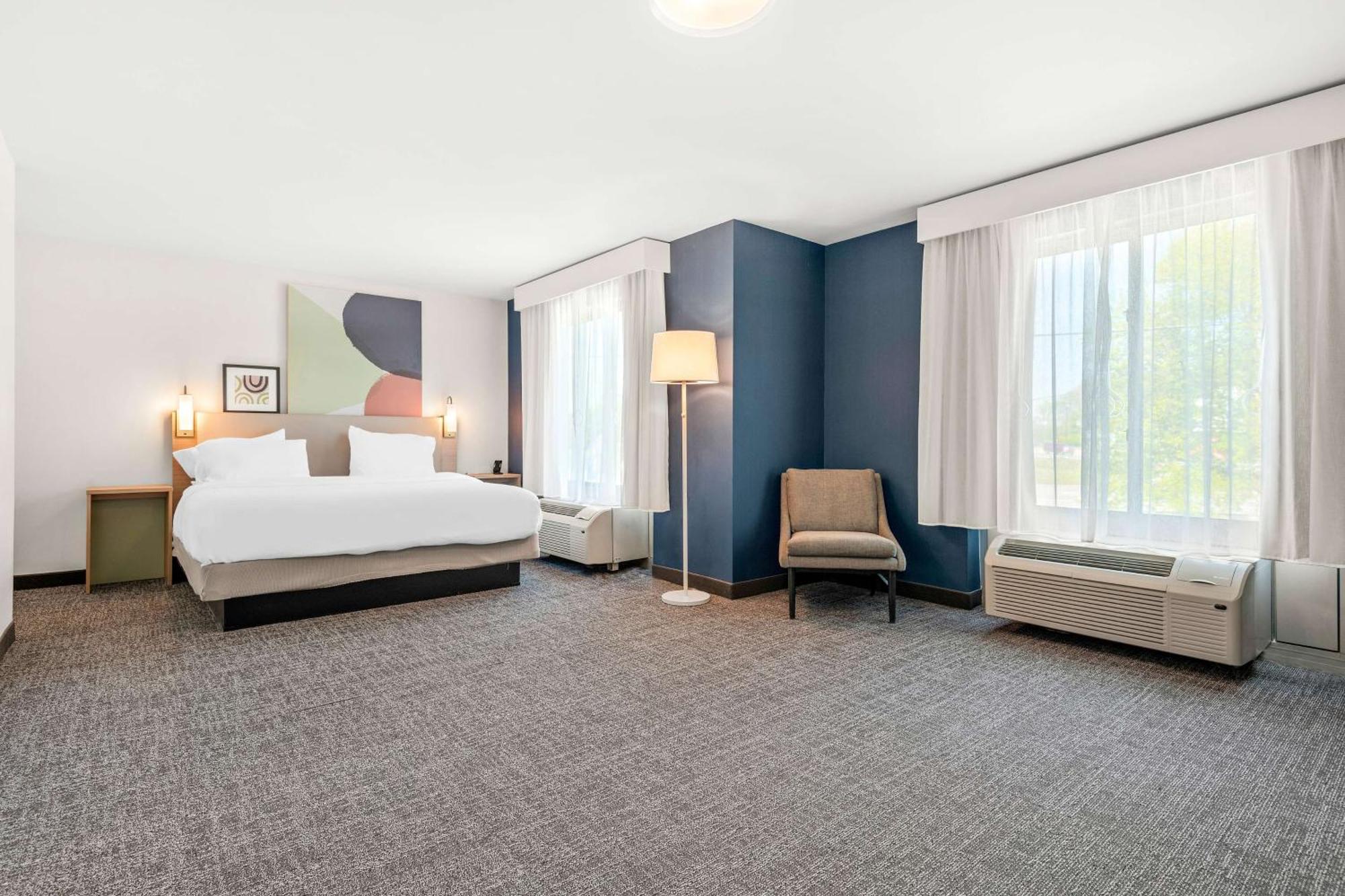 Spark By Hilton Exton Eksteriør bilde